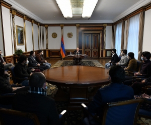 Armenian President Says Country Needs Leaders, Not Saviors