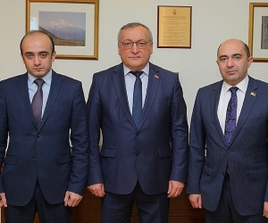 Էդմոն Մարուքյանը և Տարոն Սիմոնյանը հանդիպել են Արցախի Ազգային ժողովի նախագահին