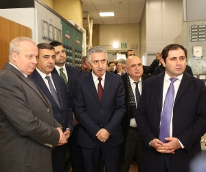 Armenian Minister, Russian Ambassador Tour Metsamor Nuclear Plant