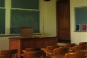 В 2010 г. к Интернету было подключено 300 школ Армении