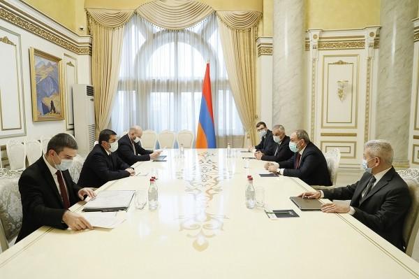 Արայիկ Հարությունյանը և Նիկոլ Փաշինյանը խորհրդակցություն են անցկացրել