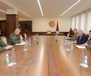Պաշտպանության նախարարն ընդունել է ՌԴ խաղաղապահ զորախմբի հրամանատար Ռուստամ Մուրադովին