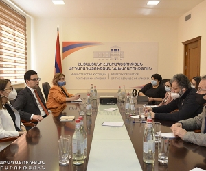 Armenian Justice Minister, Civil Society Reps Discuss Cooperation