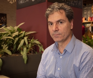 Vicken Cheterian Calls for Reboot of Diaspora-Armenia Relations and Acceptance of Our National Failings