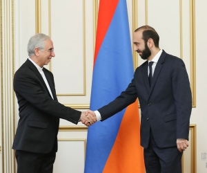 Armenian Parliamentary Speaker, Iranian Ambassador Discuss Karabakh Ceasefire