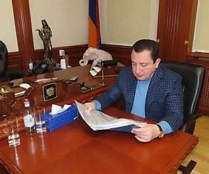 Դատարանը հեռացել է խորհրդակցական սենյակ՝ Դավիթ Գալստյանի խափանման միջոցի հարցով որոշում կայացնելու