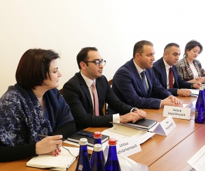 Էկոնոմիկայի նախարար Վահան Քերոբյանն այցելել է ԳԱԱ Միքայել Քոթանյանի անվան տնտեսագիտության ինստիտուտ