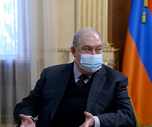 Президент Армен Саркисян встретился с Вазгеном Манукяном, Артуром Ванецяном, Ваграмом Багдасаряном и Арцвиком Минасяном