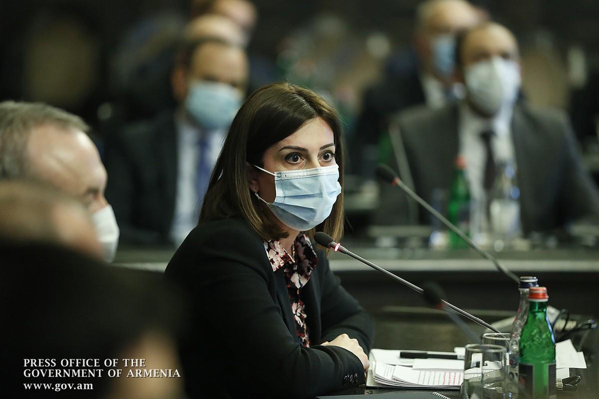 Цифры заболеваемости коронавирусом растут: правительство обеспокоено