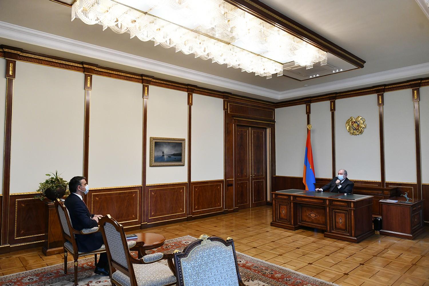Armenian President, Human Rights Defender Discuss Return of Artsakh War Captives