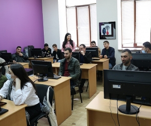 Для участников войны, перемещенных из Арцаха лиц и добровольцев организованы курсы веб-программирования