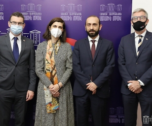 Armenian Parliament Speaker, Swedish, U.K. Ambassadors Meet