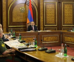 Pashinyan Says Azerbaijani Troop Advance in Syunik is "Intolerable"