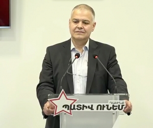 Давид Арутюнян: “Он подверг нас такому испытанию, как война, теперь собирается подвергнуть внутреннему испытанию”