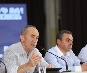 Роберт Кочарян: “Мы должны сделать все, чтобы приблизить день парада”