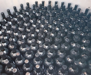 Armenian Winery Ages Wine in Mt. Aragatz Lake; Claims It Tastes Better