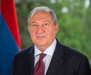 Նախագահ Արմեն Սարգսյանն ընդունել է մի խումբ բժիշկների