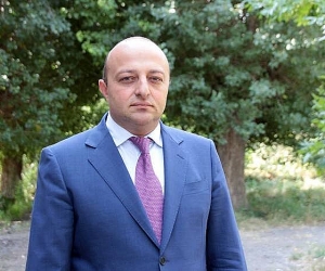 Դատարանը բավարարեց Սիսիան համայնքի ղեկավար Արթուր Սարգսյանին կալանավորելու միջնորդությունը