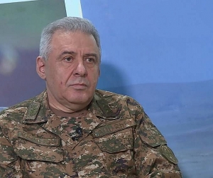 Armenian Defense Minister Resigns