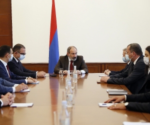 Pashinyan Introduces New Finance Minister to Staffers