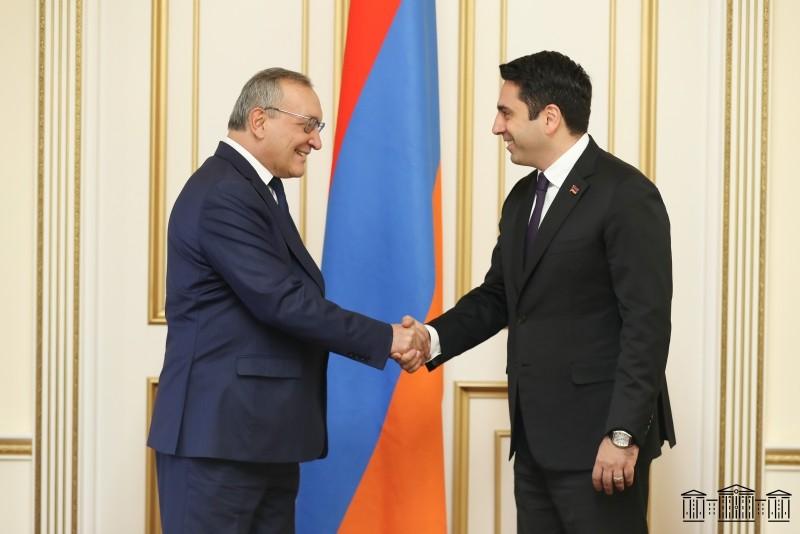 Armenian, Artsakh Parliamentary Speakers Meet in Yerevan