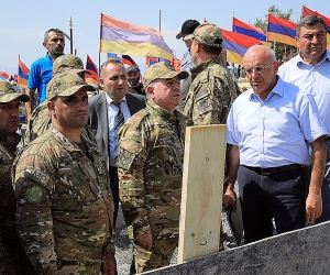 Armenian Defense Minister Meets with Relatives of Karabakh War Dead