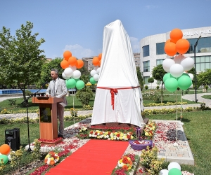 Yerevan Reopens Vandalized Gandhi Statue