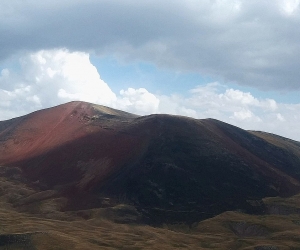 Ministry Wants to Recognize Mt. Karmir Katar as Natural Monument