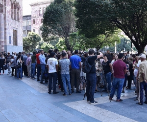 Displaced Artsakh Residents Demonstrate in Yerevan: Demand Housing