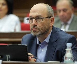 Гегам Назарян – Николу Пашиняну: “День независимости нужно отмечать, но не красочным шоу” 