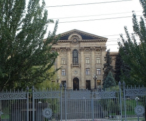 Ազգային ժողովը միանում է «100 տուն Արցախում» նախագծին