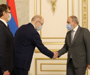 Pashinyan Thanks GeoProMining Rep for Handing Over Mine Shares to Armenia