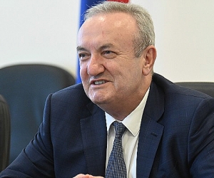 ԿԳՄՍ նախարար Վահրամ Դումանյանի շնորհավորական ուղերձն Ուսուցչի տոնի կապակցությամբ