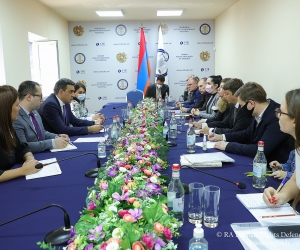 ՄԻՊ Արման Թաթոյանը հանդիպել է Միջազգային պաշտպանության կենտրոնի պատվիրակությանը