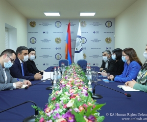Արման Թաթոյանը հանդիպել է ՅՈՒՆԻՍԵՖ-ի հայաստանյան գրասենյակի ղեկավար Քրիսթինե Վայգանդի հետ