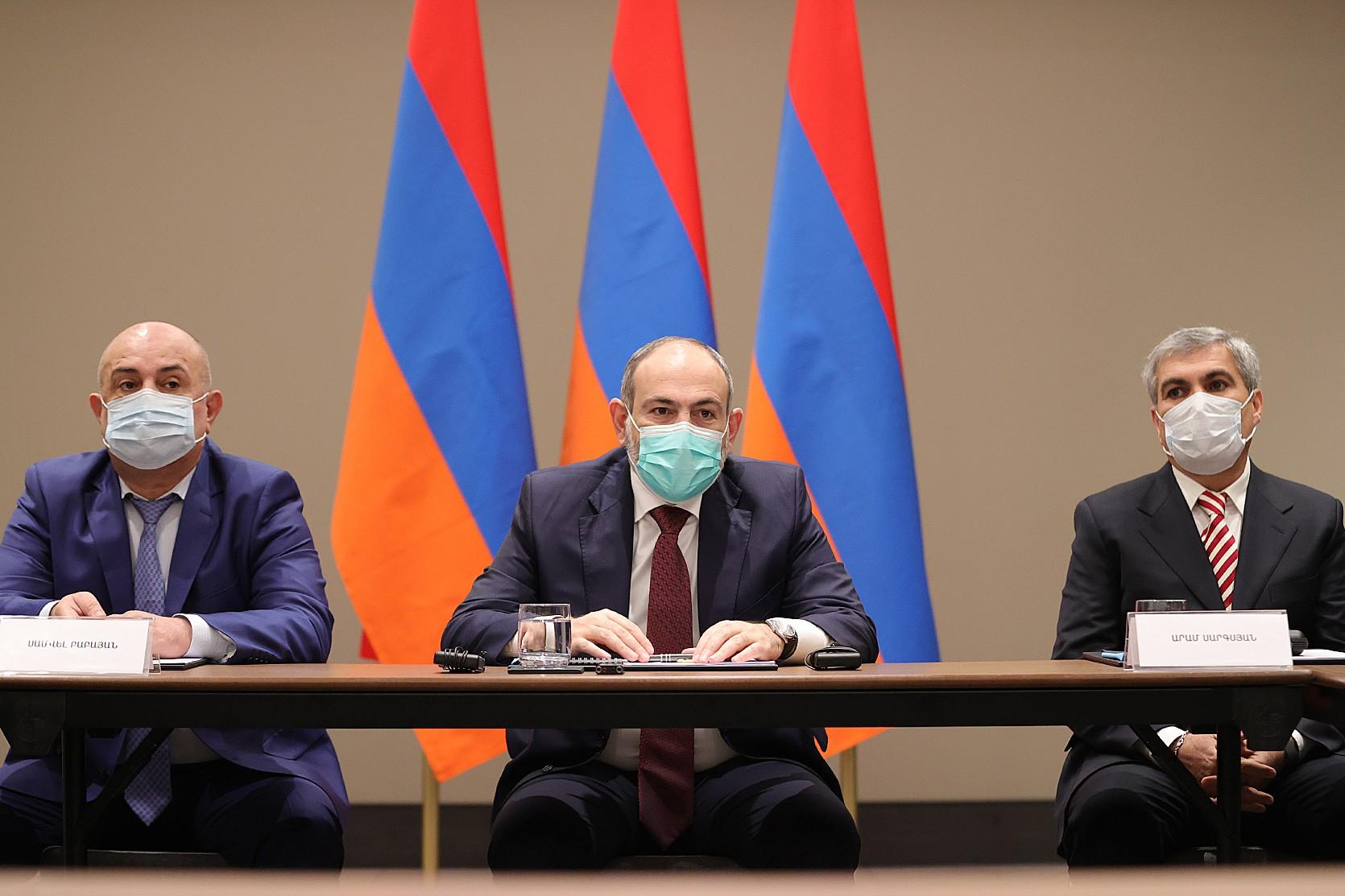 Состоялось очередное заседание Консультативного собрания с участием премьер-министра и руководителей внепарламентских политических сил