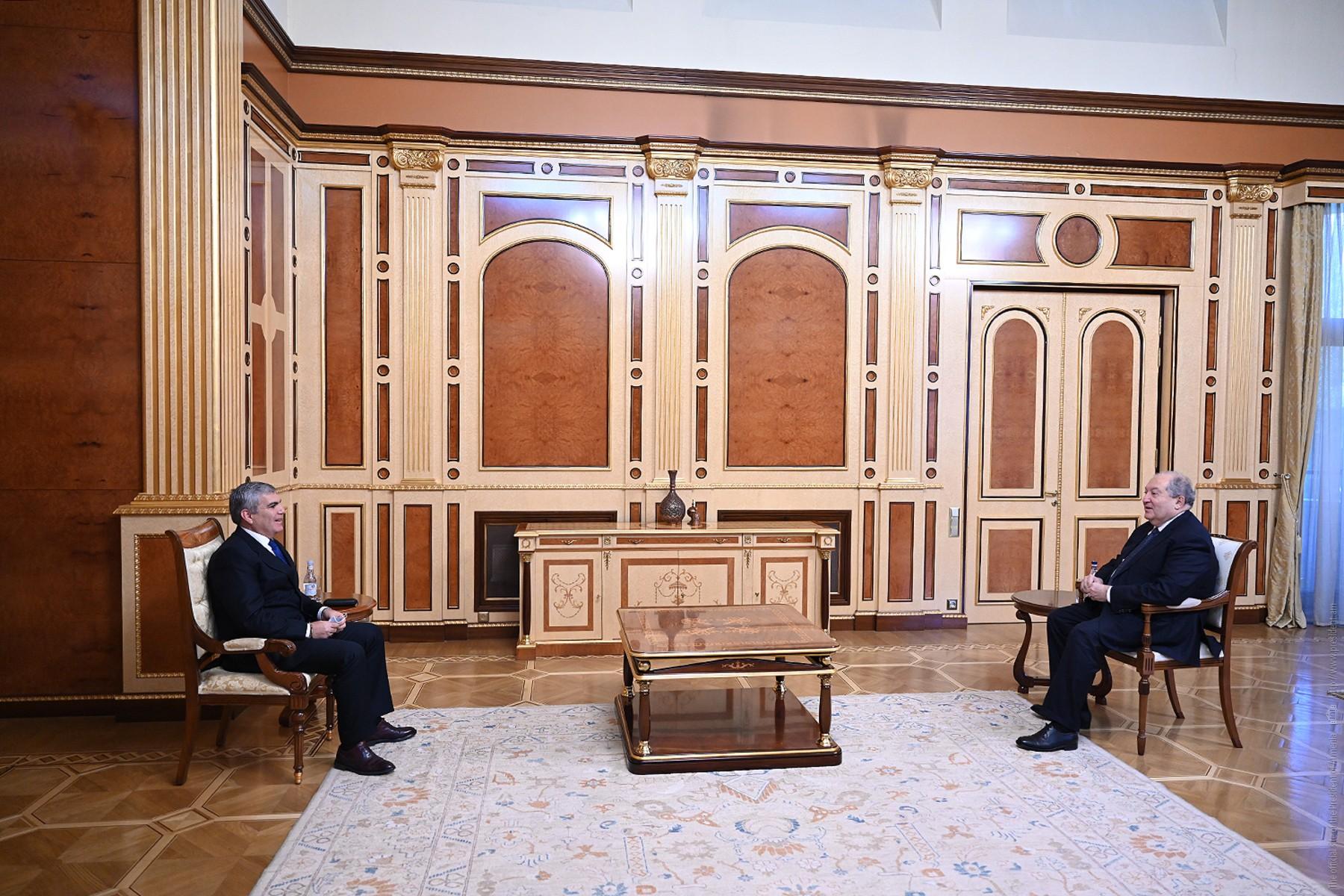 Sarkissian, Republic Party Leader Discuss External Challenges