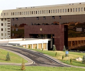 Ադրբեջանի ԶՈՒ երկու սահմանախախտ զինծառայող ձերբակալվել է, ապա՝ վերադարձվել ադրբեջանական կողմին․ ՊՆ