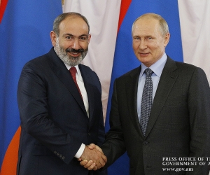 Премьер-министр Пашинян провел телефонный разговор с Владимиром Путиным