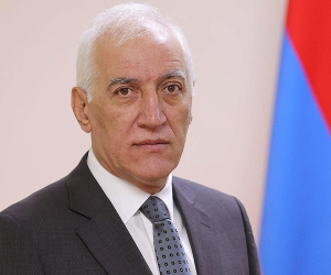 Указы президента до подписания будут обсуждаться – В.Хачатурян