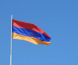 Armenian Opposition MP Wants to See National Flag Constantly Flying