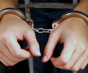 Police Arrest Yerevan Waste Removal Unit Director, Deputy for Embezzlement
