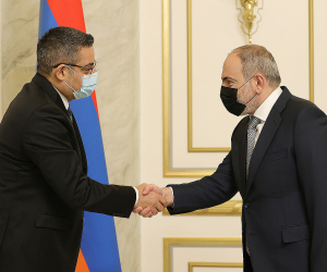 Премьер-министр провел прощальную встречу с послом Сирии в Армении