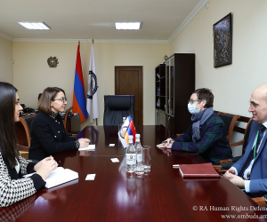 Պաշտպանը Ֆրանսիայի դեսպանի հետ քննարկել է հետպատերազմական հումանիտար հարցերը