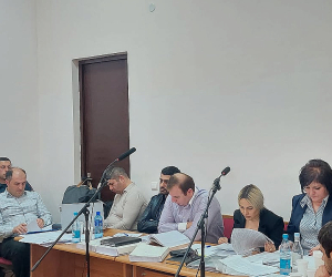 Առուշ Առուշանյանի և Լուսինե Ավետյանի  գործով ցուցմունքներ տված վկան չկարողացավ նորմալ գրել և կարդալ