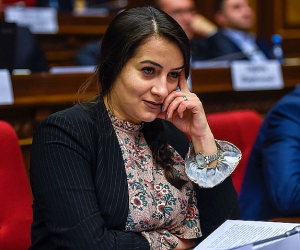 Աննա Կոստանյանը հեռացել է «Լուսավոր Հայաստան» կուսակցությունից