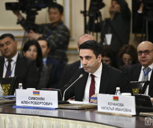Yerevan Ready for Dialog with Baku, Says Armenian Parliament Speaker