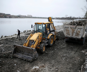 Yerevan Municipality Launches Lake Yerevan Cleanup