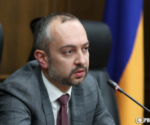 Э. Агаджанян: “Наши арцахские коллеги, видимо, не так поняли содержание выступления премьер-министра” 