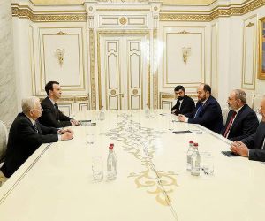 Pashinyan Welcomes Joint Institute for Nuclear Research Scientists to Armenia